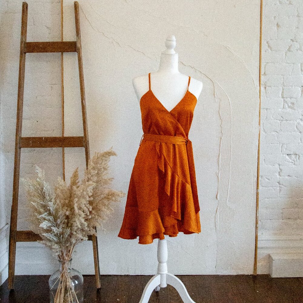 Selfie Leslie cocktail dress - Picture 3 of 6